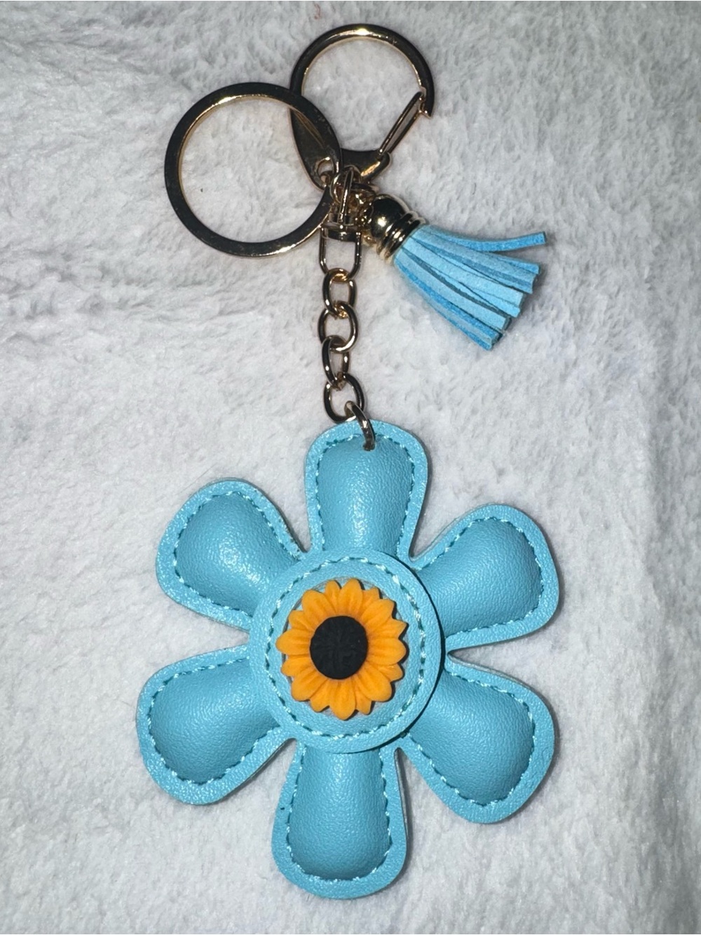 Light Blue Flower Charm and Yellow Center New (purse not included) - Picture 2 of 2